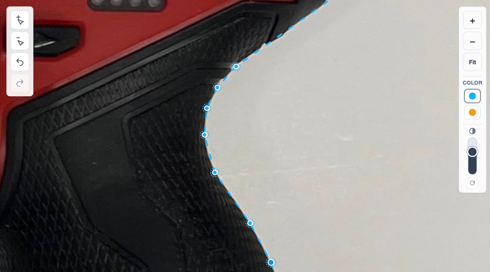 Photo Trace outline and control points following the visible outside edge of an object